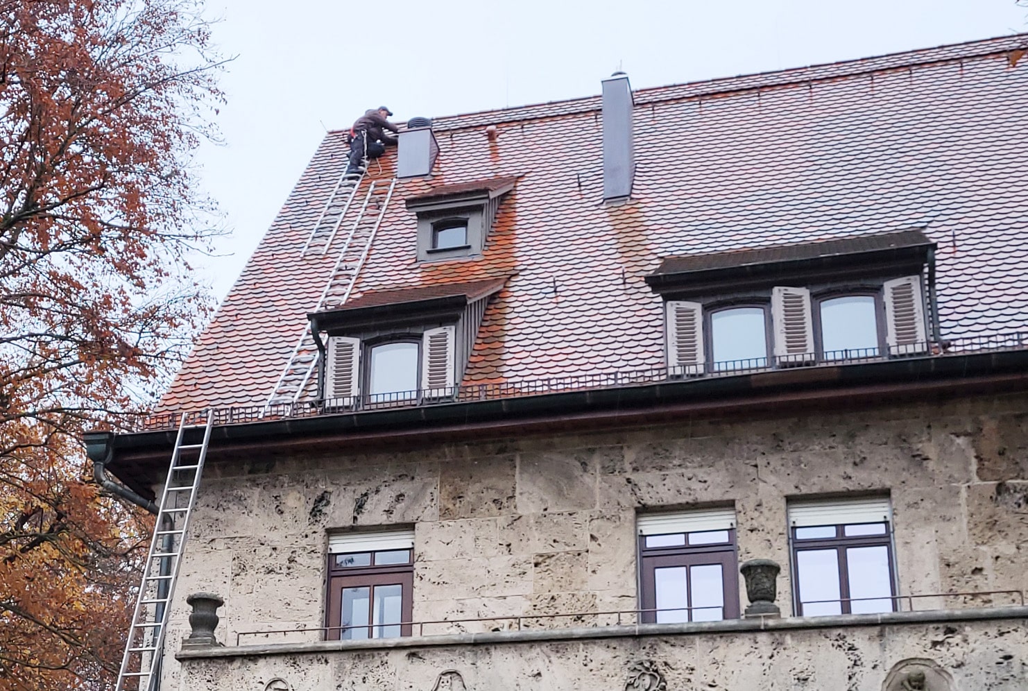 Altbau Renovierung Blitzschutzanlage Schutz vor Gewitter Schwäbisch Gmünd